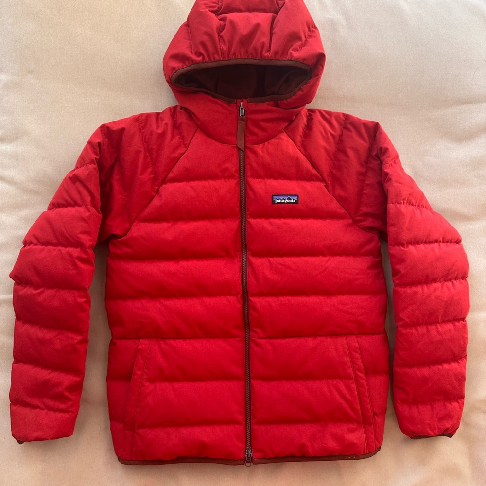 Red Patagonia Cotton Down Jacket - Picture 2 of 8